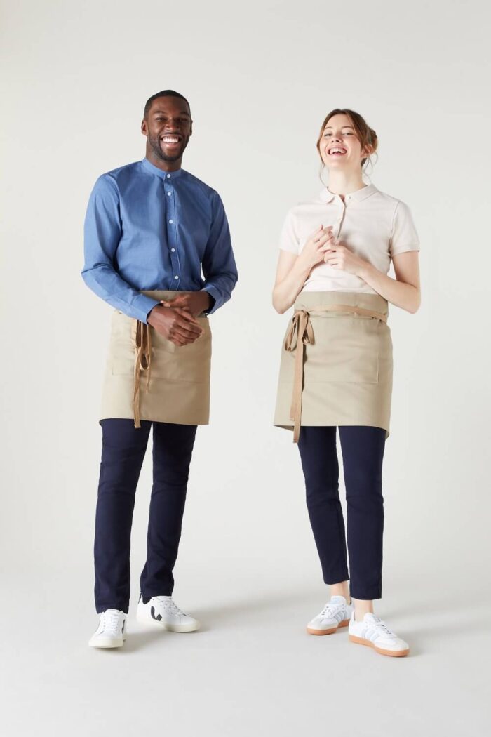 Short Apron with Pocket