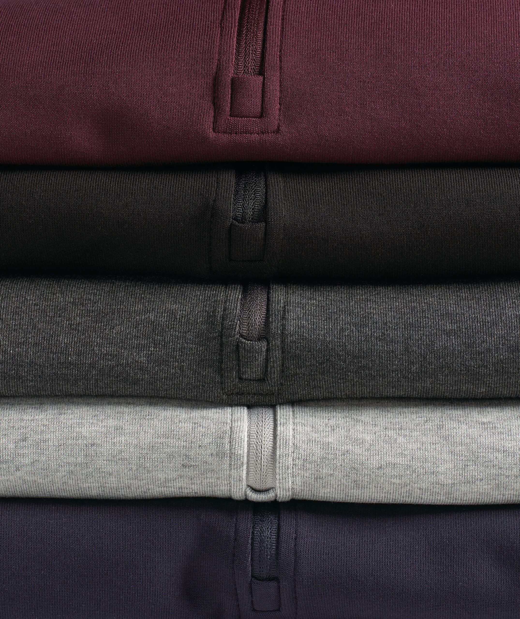 Men's sweatshirt with half zip - Image 2