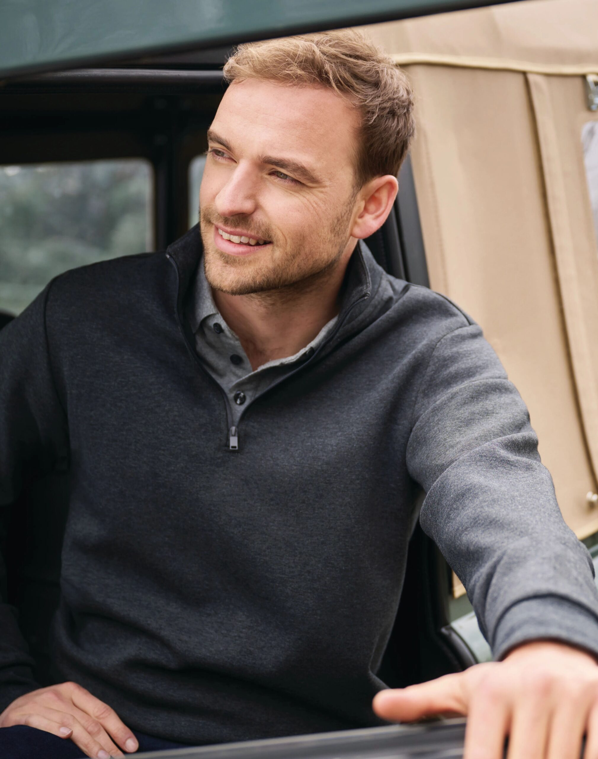 Men's sweatshirt with half zip - Image 5